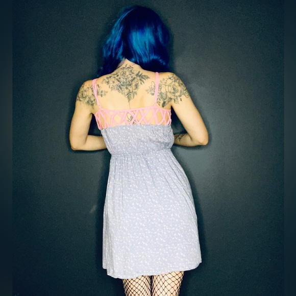 Pastel Purple Floral Dress - Picture 3 of 5